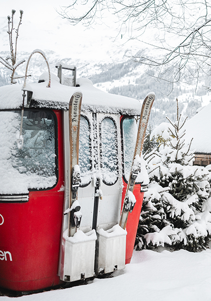 Fondue gondola table at the Braunbär Hotel & Spa restaurant in Wengen