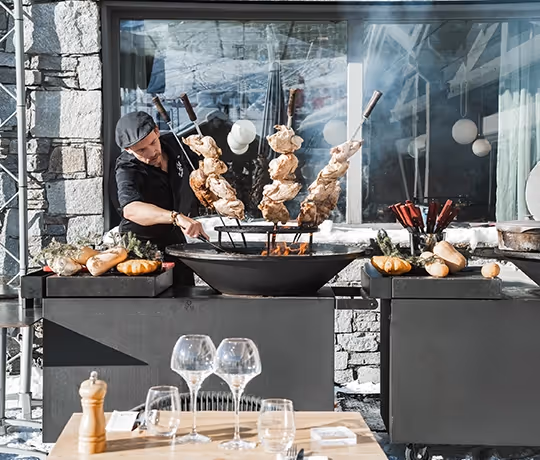 M Restaurant brasero au Marielle à Val Thorens