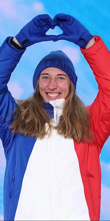 Chloe Trespeuch celebrating her medal at the 2022 Beijing Olympic Games