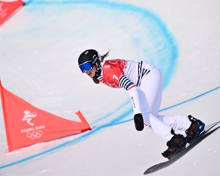 Chloe Trespeuch on the slopes at Bejing 2022