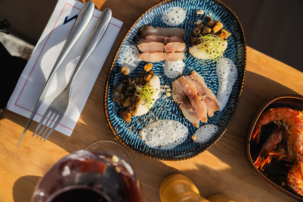 Un des plats du restaurant le M, une dorade en trois façons