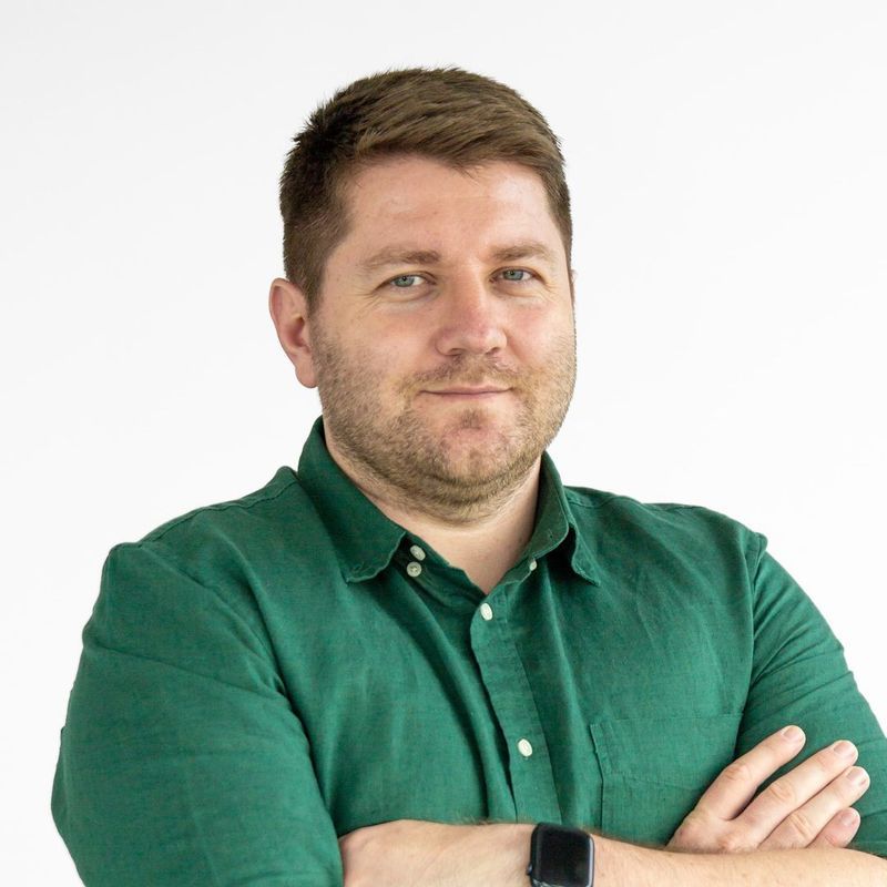 image of an office collaboration scene (for a mobility and transportation)