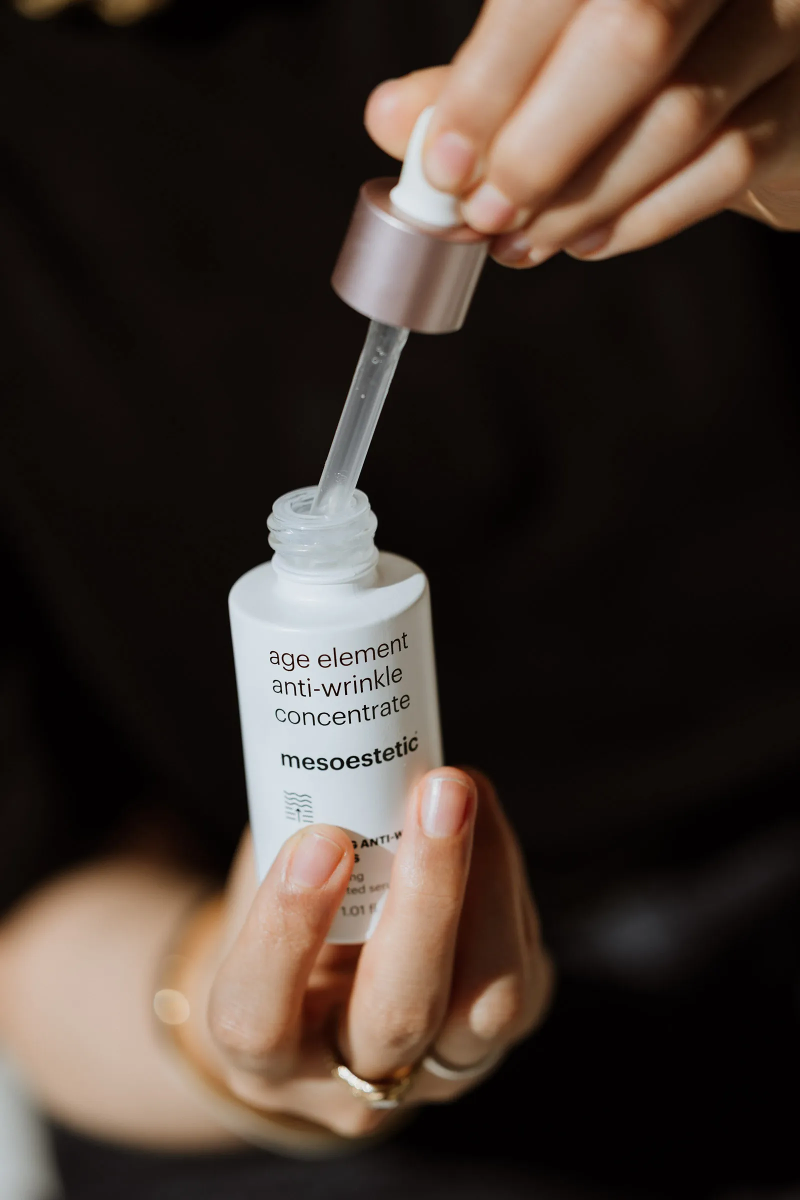 Serum aanbrengen bij Be by Kay