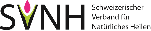 Logo des Schweizerischen Verbands für Natürliches Heilen mit den Buchstaben SVNH und stilisierter Figur mit pinker Blüte.