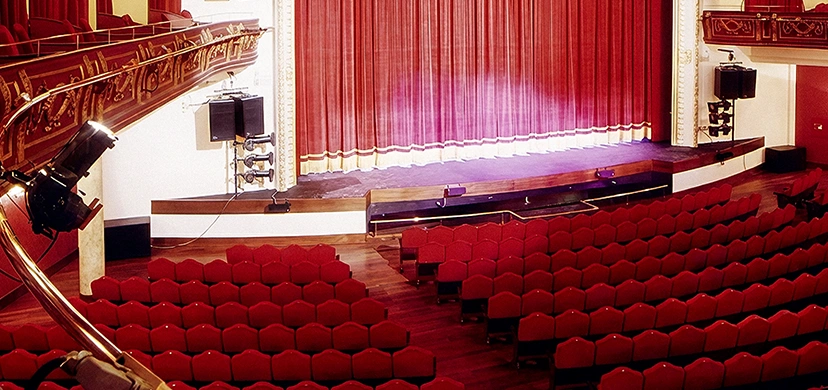 Theaterbestuhlung