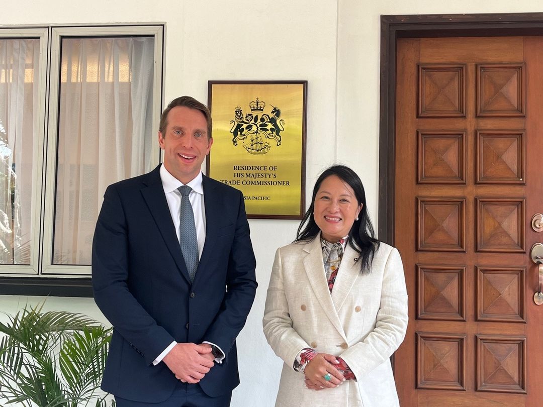 Martin Kent and Tram Anh Nguyen, co-chairs of the roundtable