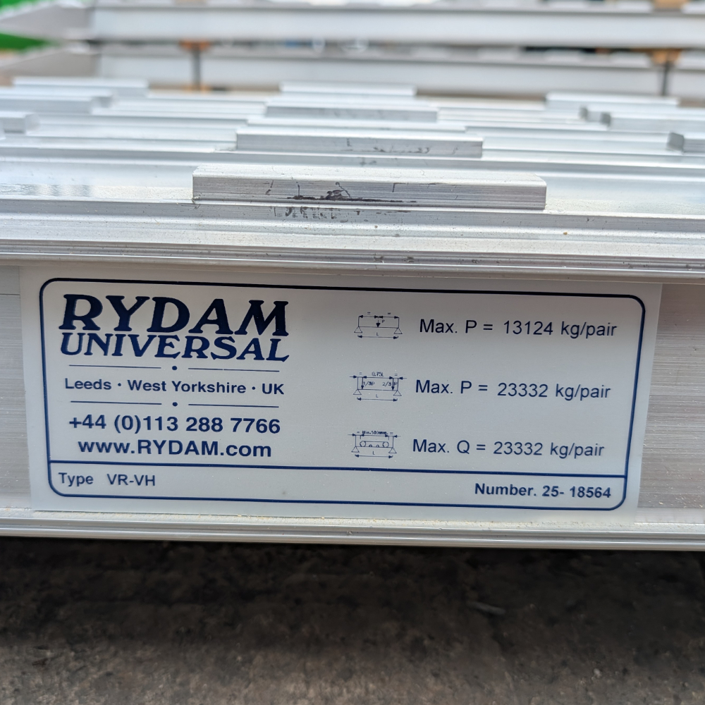 Faymonville UK VR-VH Aluminium Trailer Loading Ramps (Pair, 1800mm x 500mm, Top Hook)