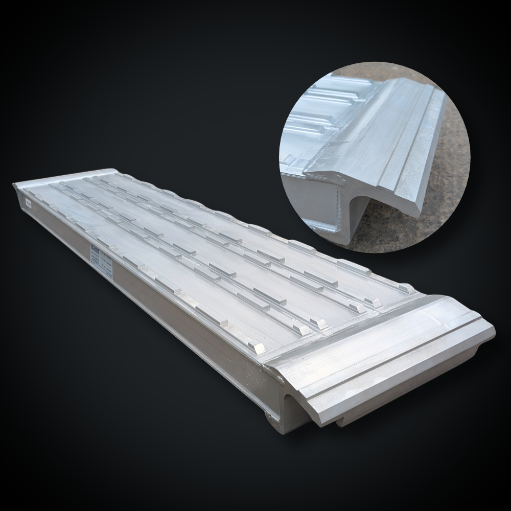 Faymonville UK VR-HH Aluminium Trailer Infill Section (2500mm x 450mm, Double Top Hook)