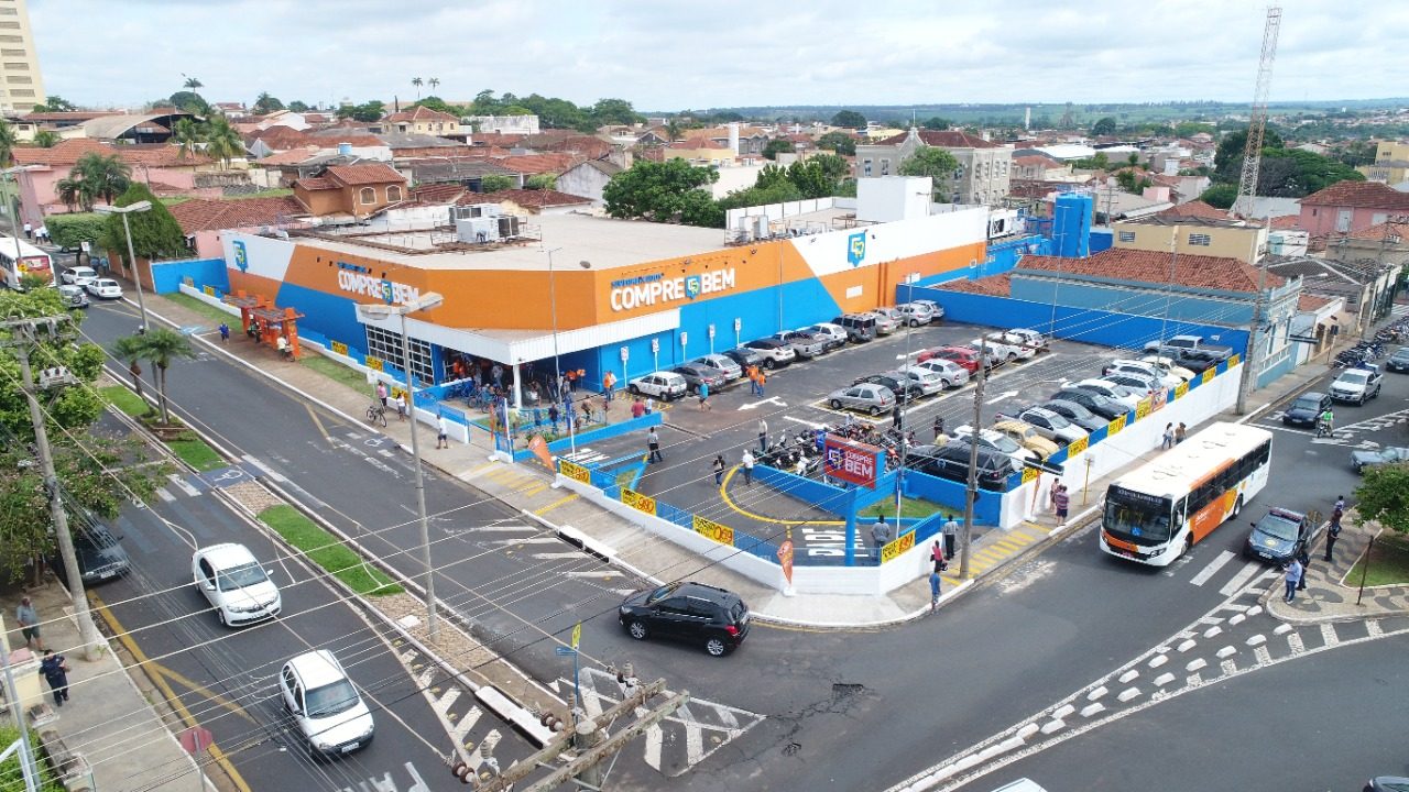 Compre Bem Bebedouro — foto 1