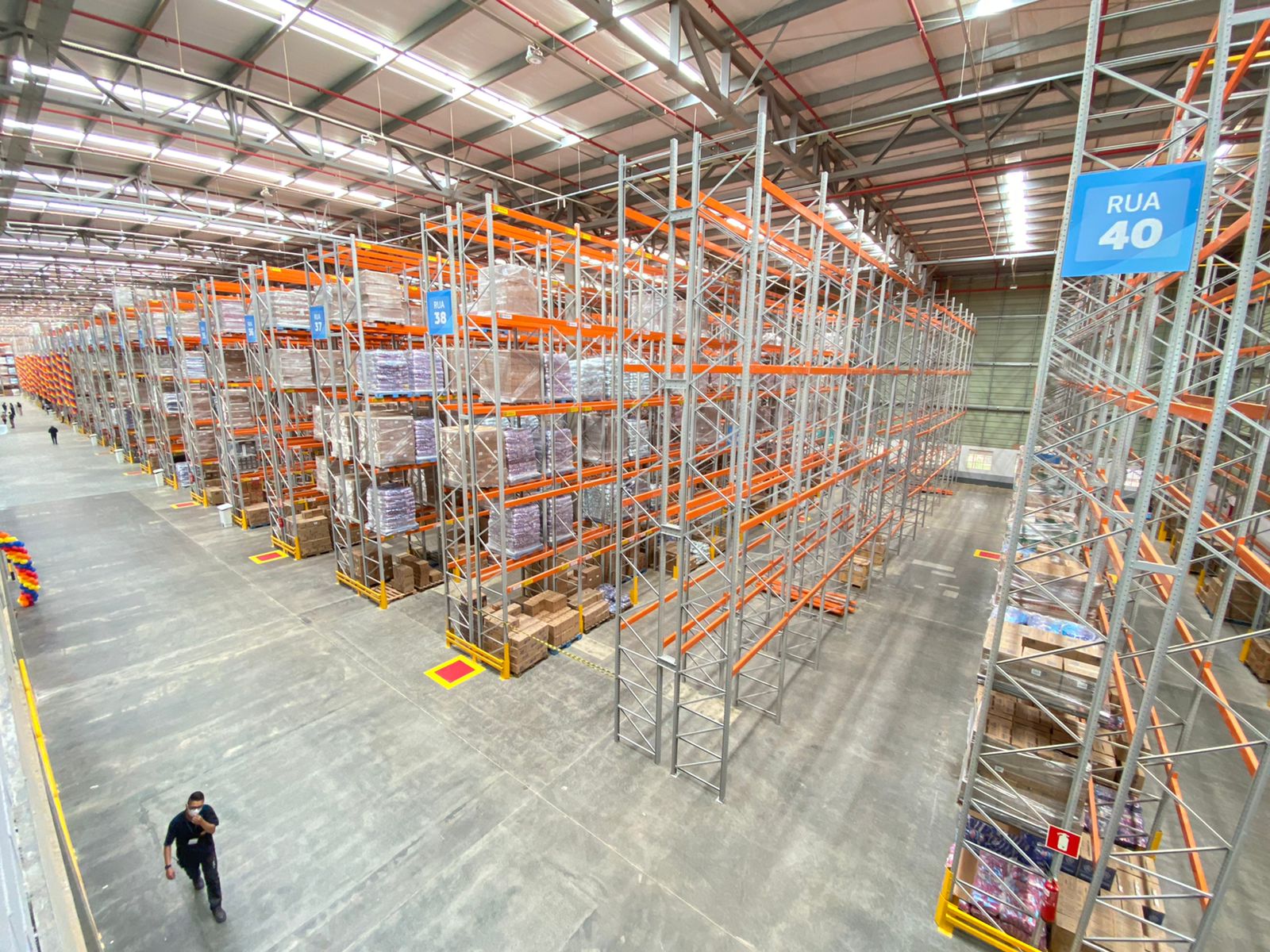 GALPÕES LOGÍSTICOS