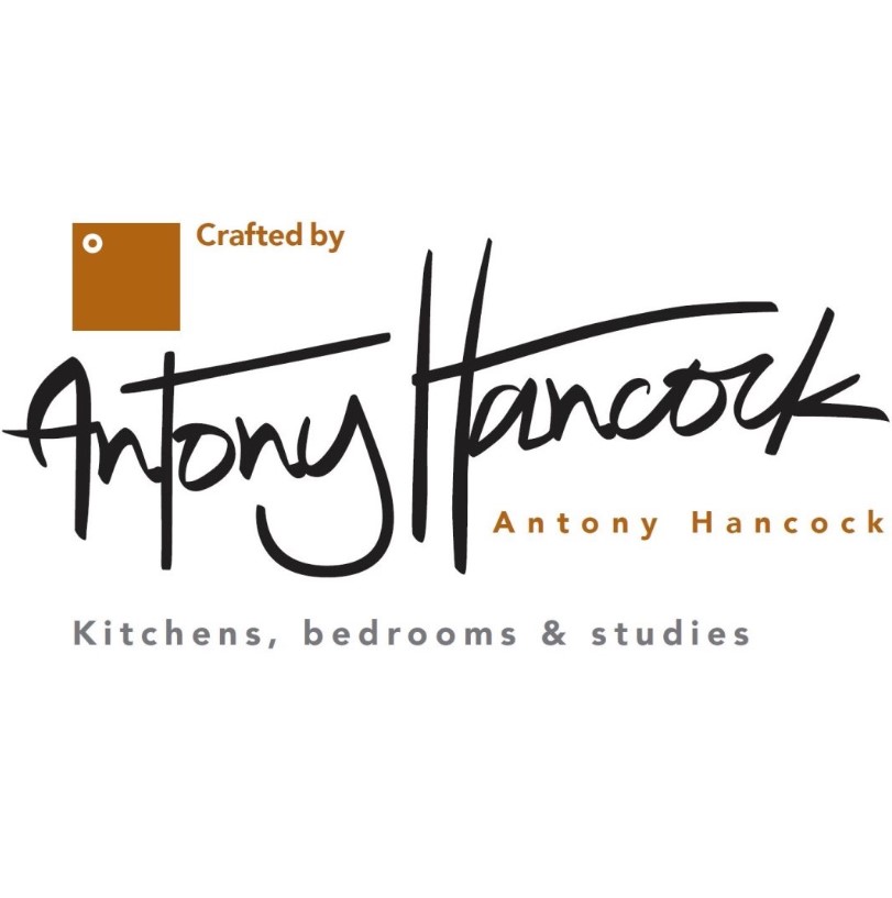 [headshot] image of a smiling customer (for a travel agency)