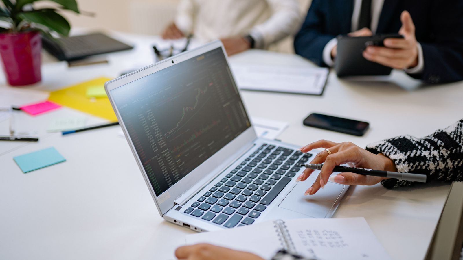 How to Search Across Slack, Email, and Docs at Once: Best Tools in 2026