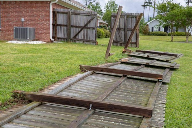 Choosing a Fence for Windy Areas