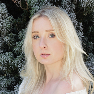 Elina Lesniak