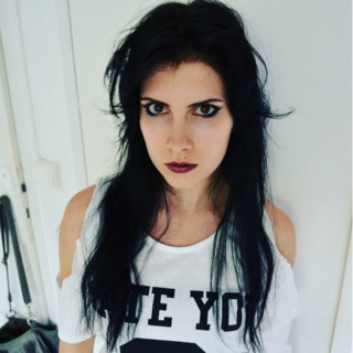 Zélia B
