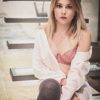 alexia peroneille