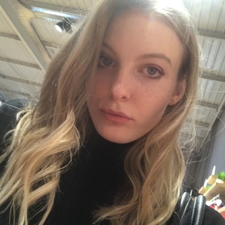 léa  oustelandt