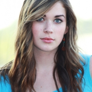 Helène Grides