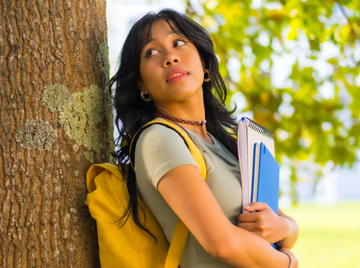 Girl with a yellow bag