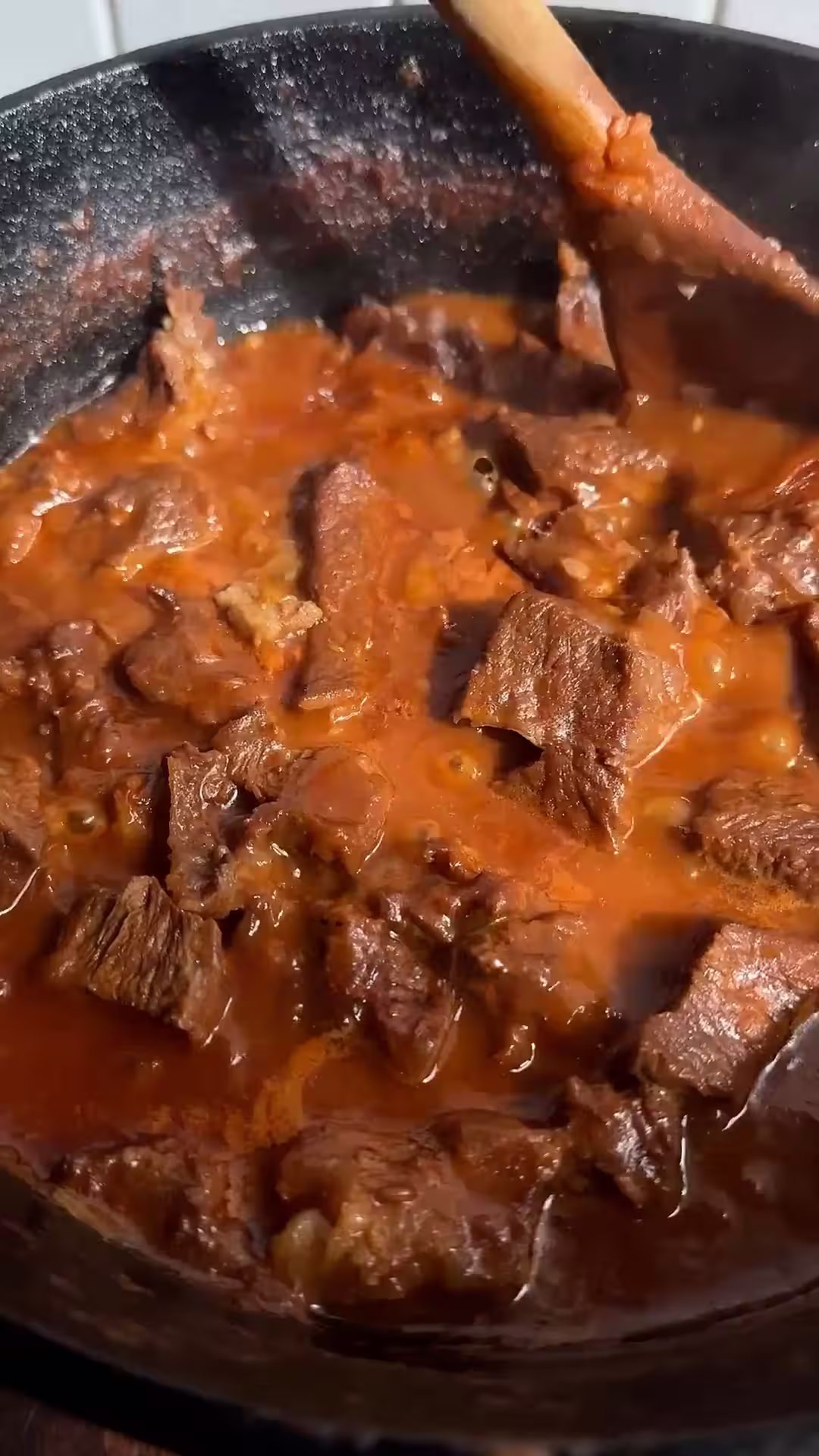 mezclar el goulash
