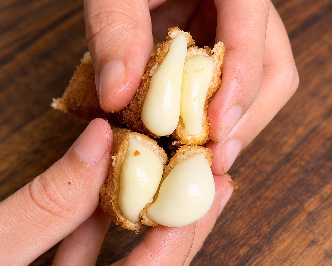 bastones de mozzarella
