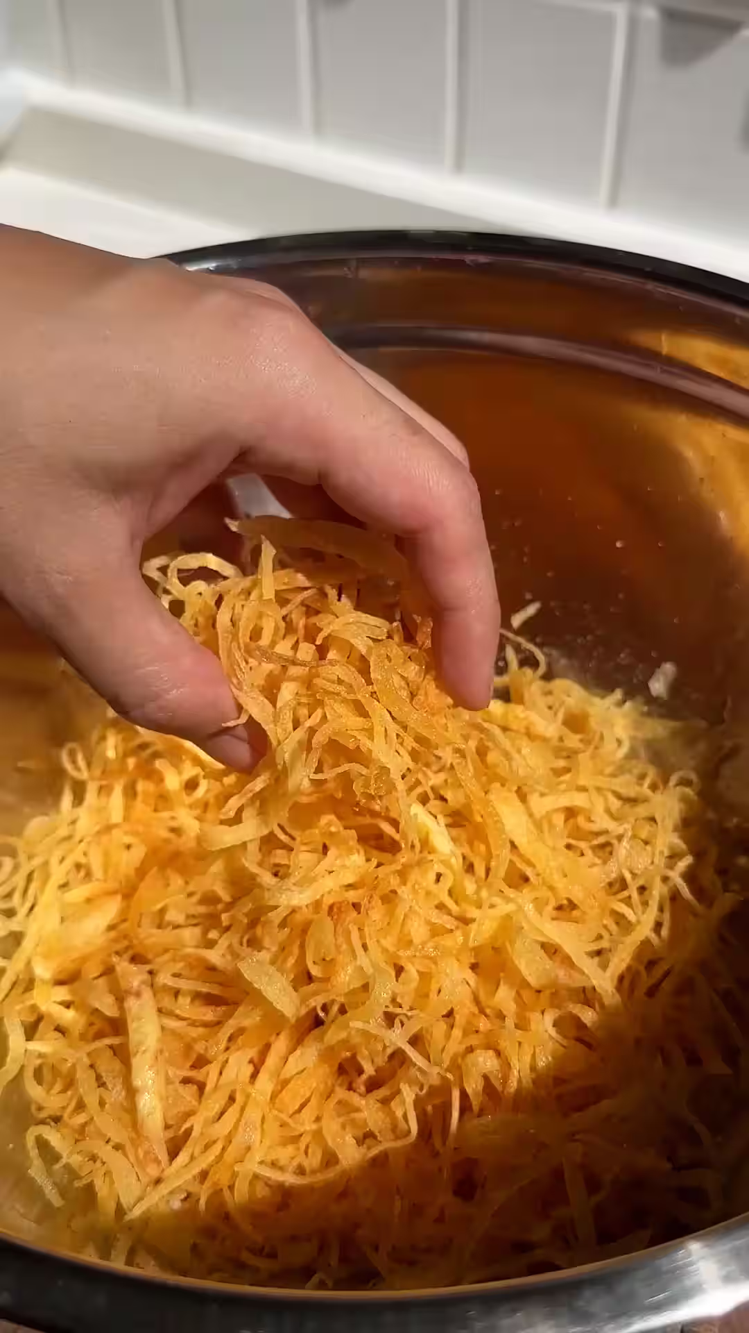 retirar las papas del aceite cuando esten doradas y crujientes y servir