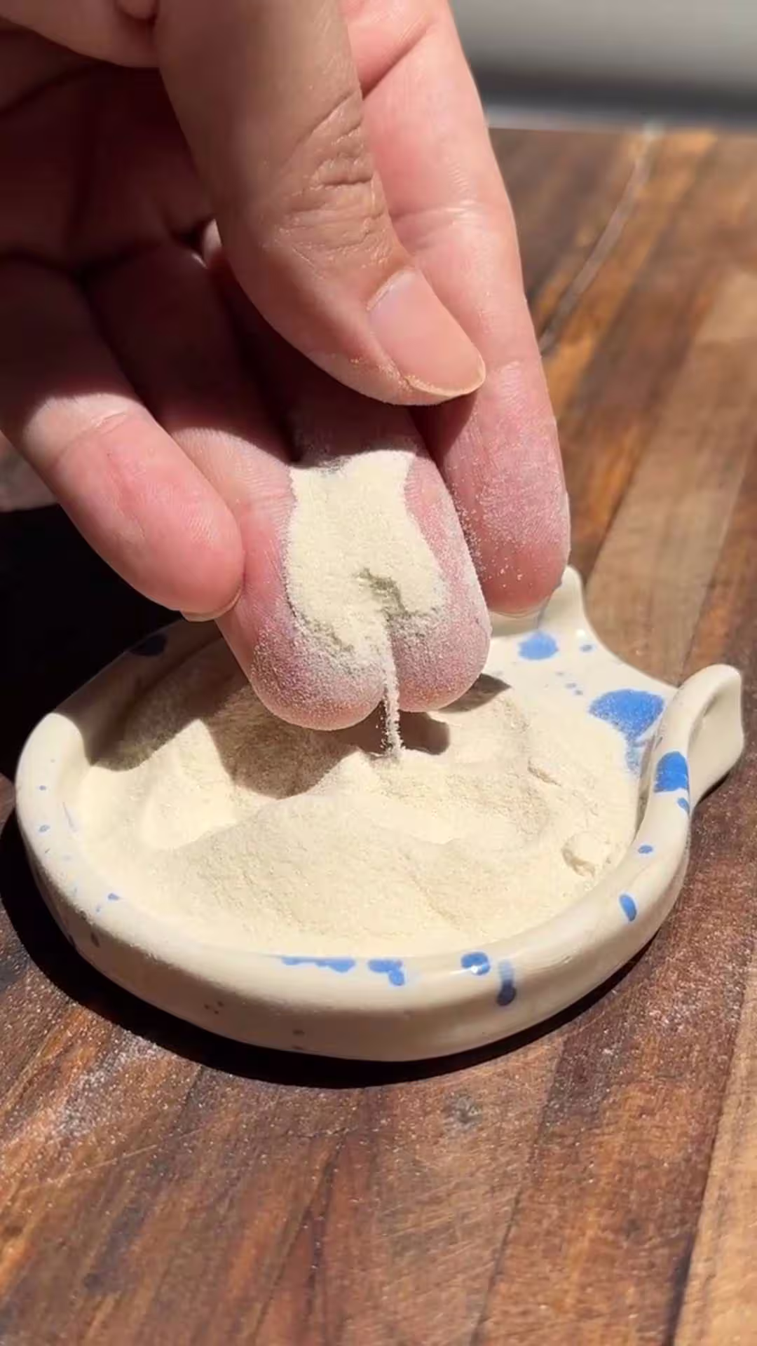 para las gomitas calculas 1 taza de jugo de fruta por una cucharada de agar agar