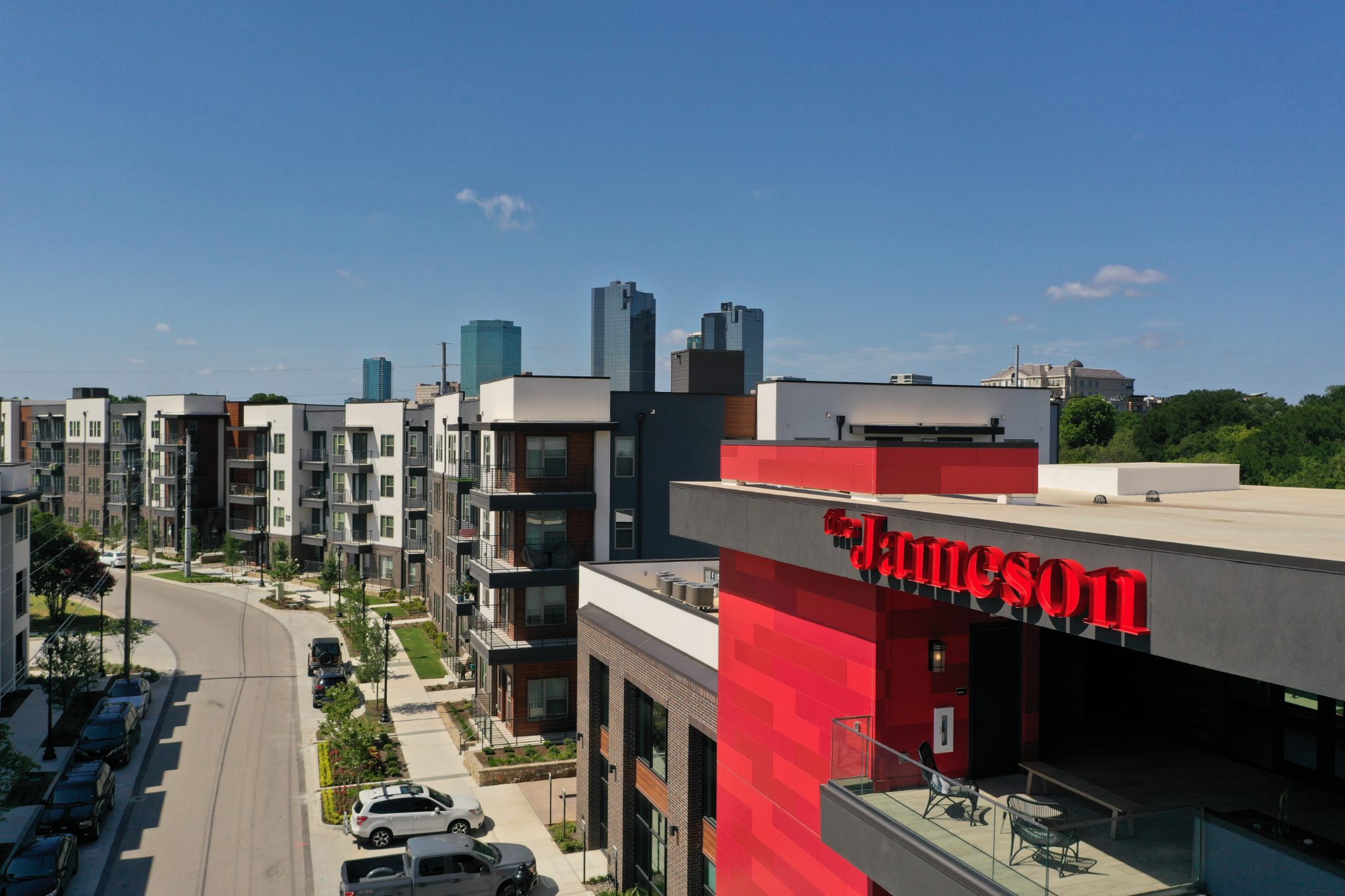 The Jameson at The Bluffs multifamily apartment community in Fort Worth, TX