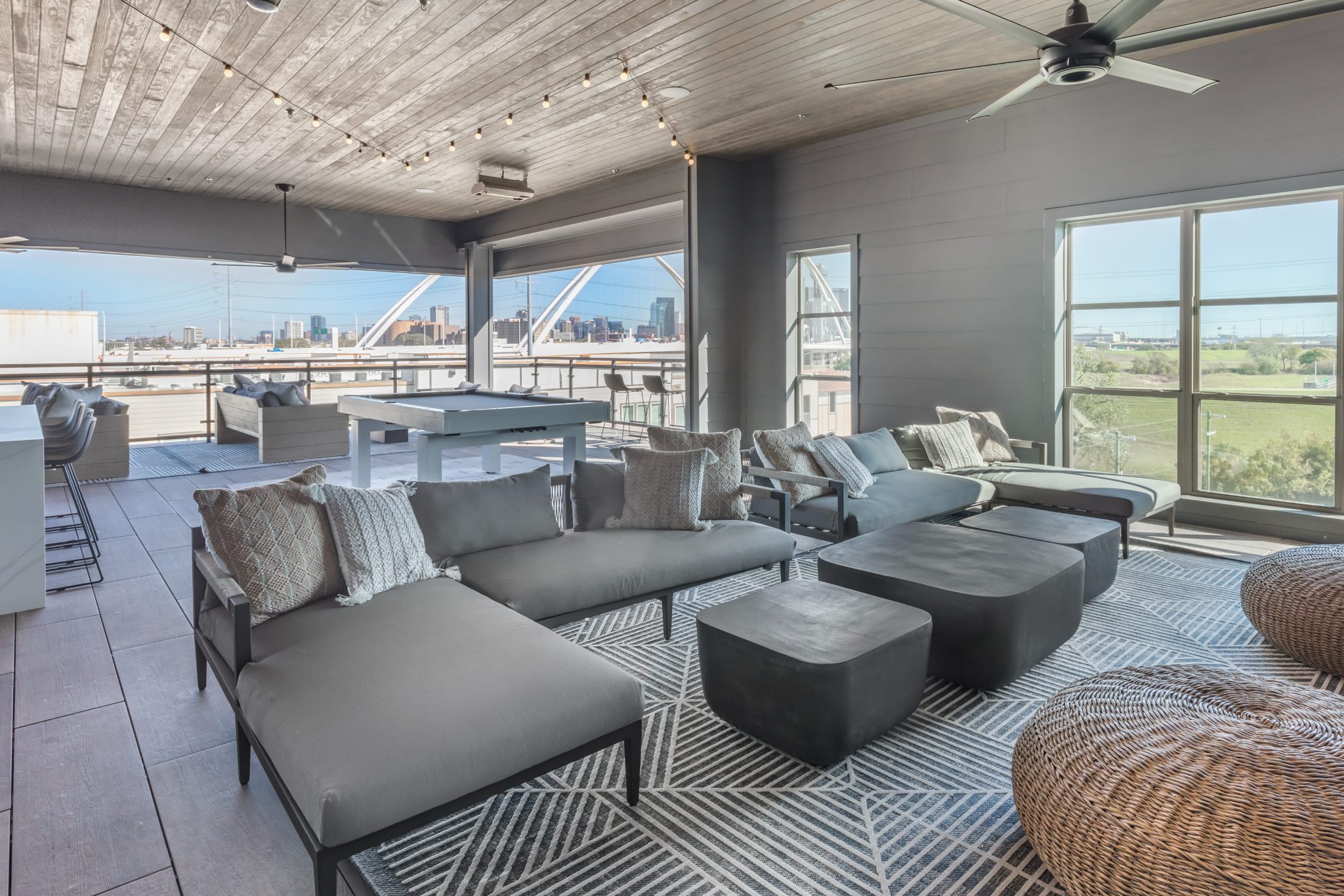 The Beckley apartments in Dallas, TX – photo 1