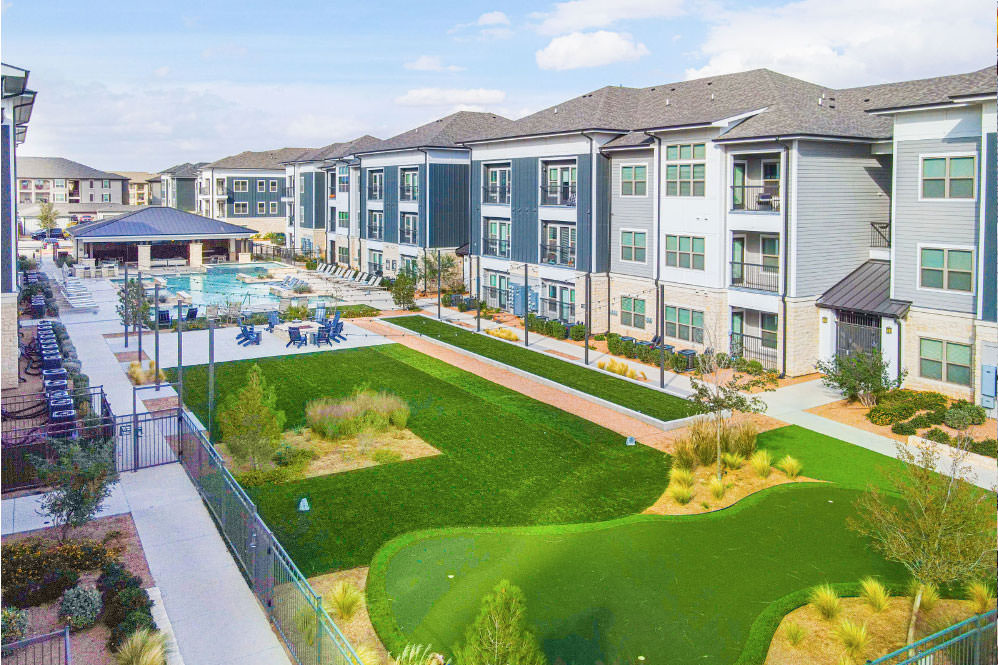 The Everett at Ally Village apartments in Midland, TX – photo 8