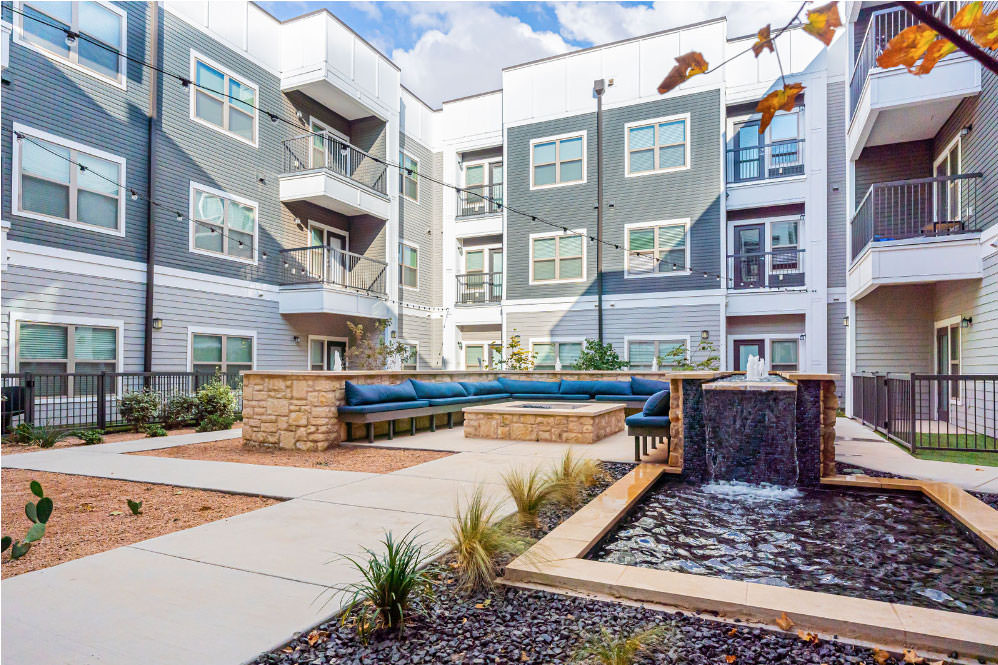 The Everett at Ally Village apartments in Midland, TX – photo 9