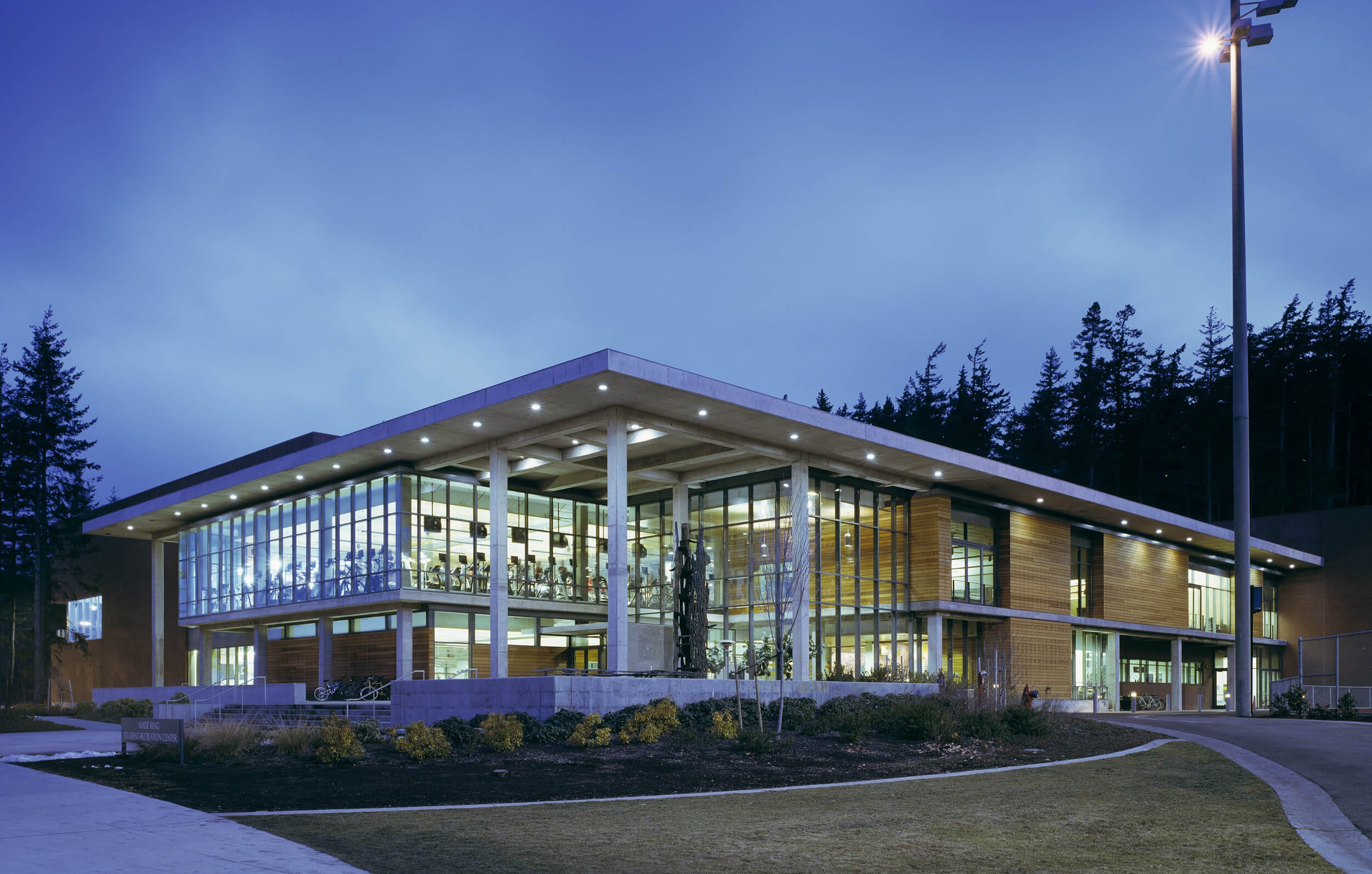 WWU Wade King Recreation Center Exterior