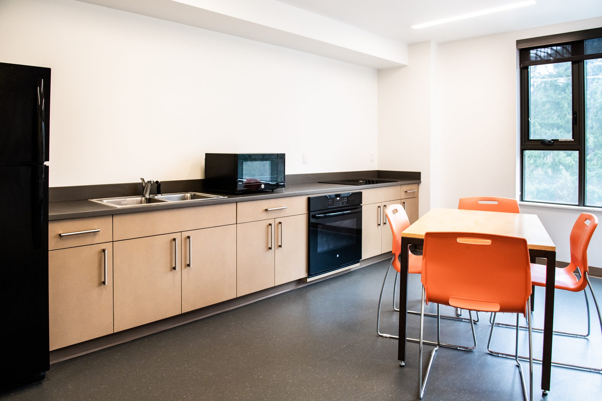WWU Buchanan Towers Renovation - Dawson Construction