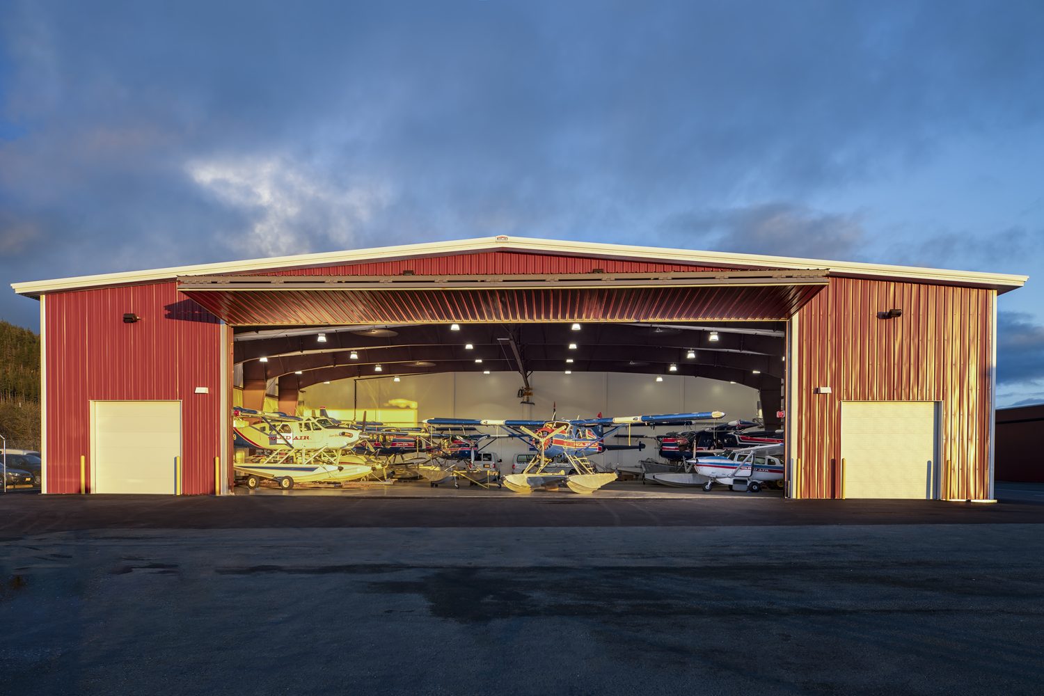 RED Leasing Hangar - Dawson Construction