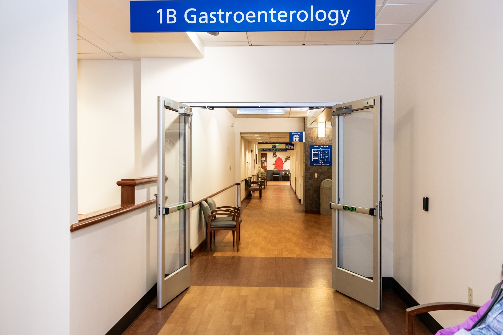 PeaceHealth Cordata Lobby Renovation corridor - Dawson Construction