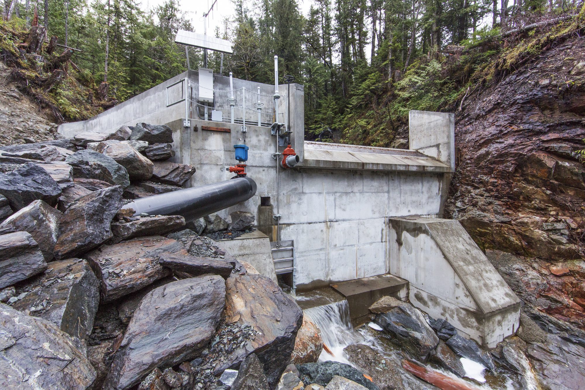 Whitman Lake Hydroelectric intake structure - Dawson Construction