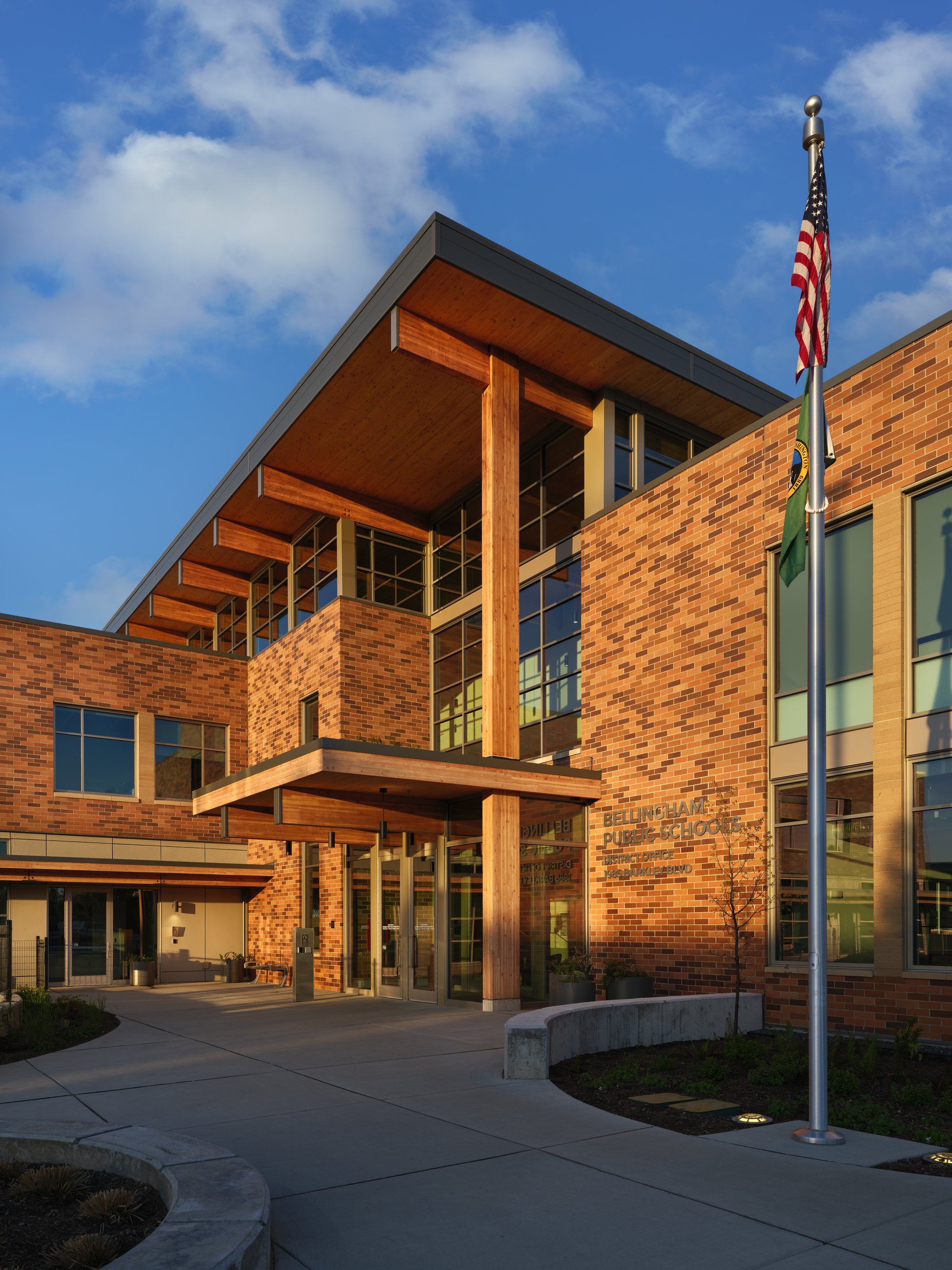District Office Building