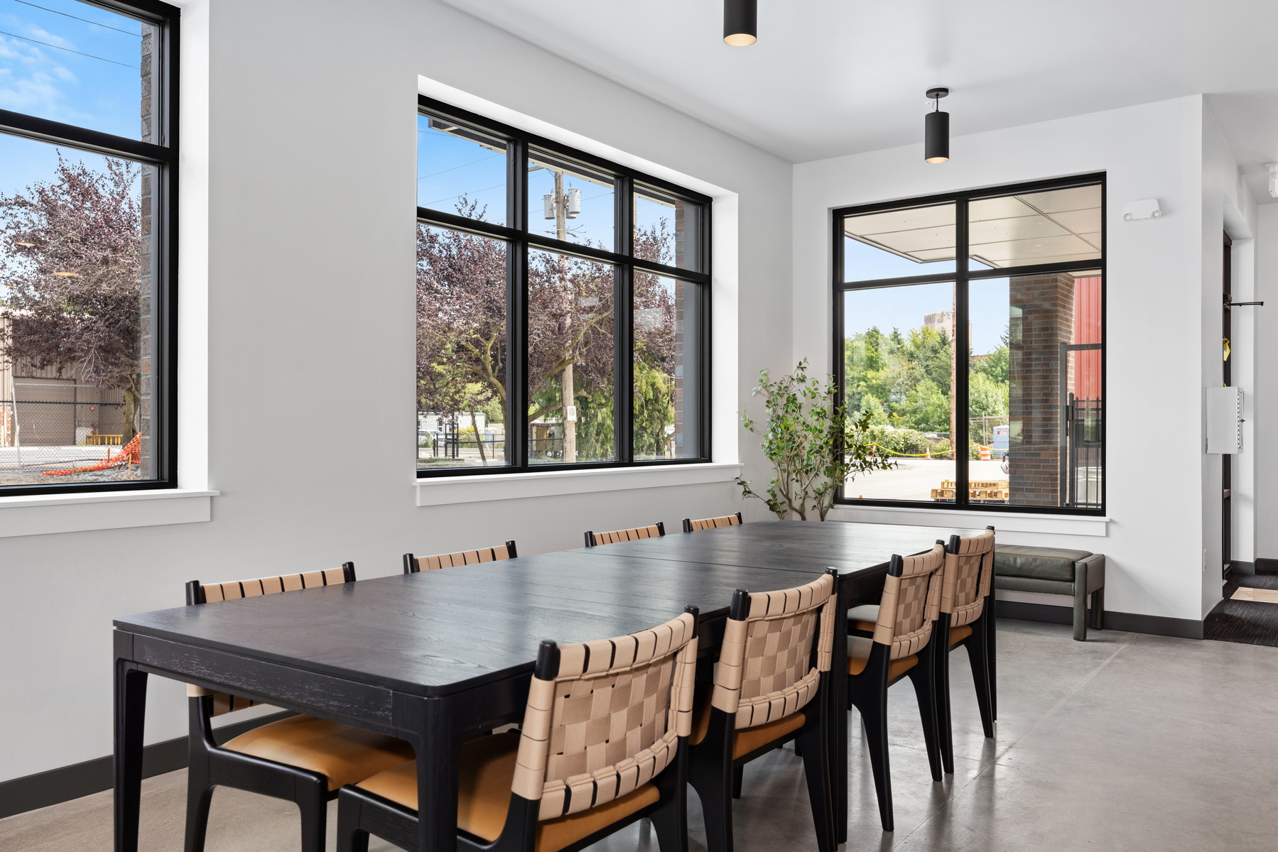 Corner dining room with large windows at Block 6