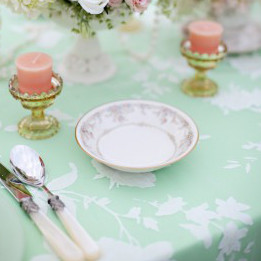 miętowy obrus na wesele