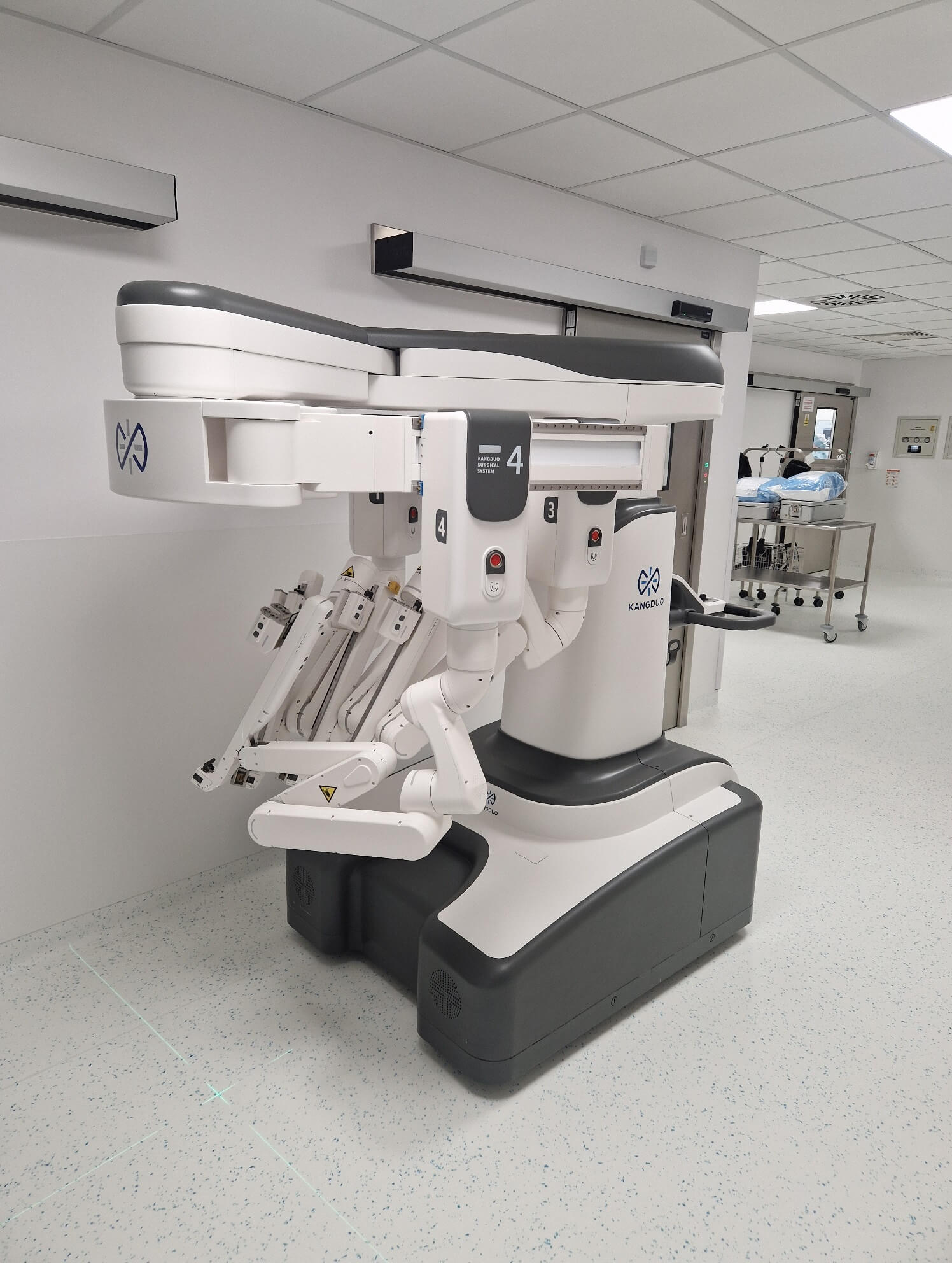 Przedstawiciele handlowi Beryl Med dystrybutora robotów chirurgicznych