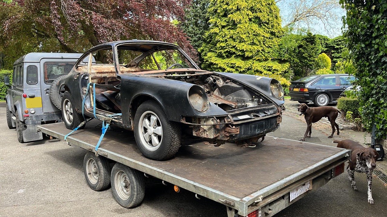 1972 Porsche 911 Ölklappe on arrival