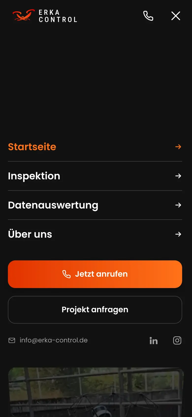 Geöffnetes Menü der ErKa-Control-Website auf dem Handy
