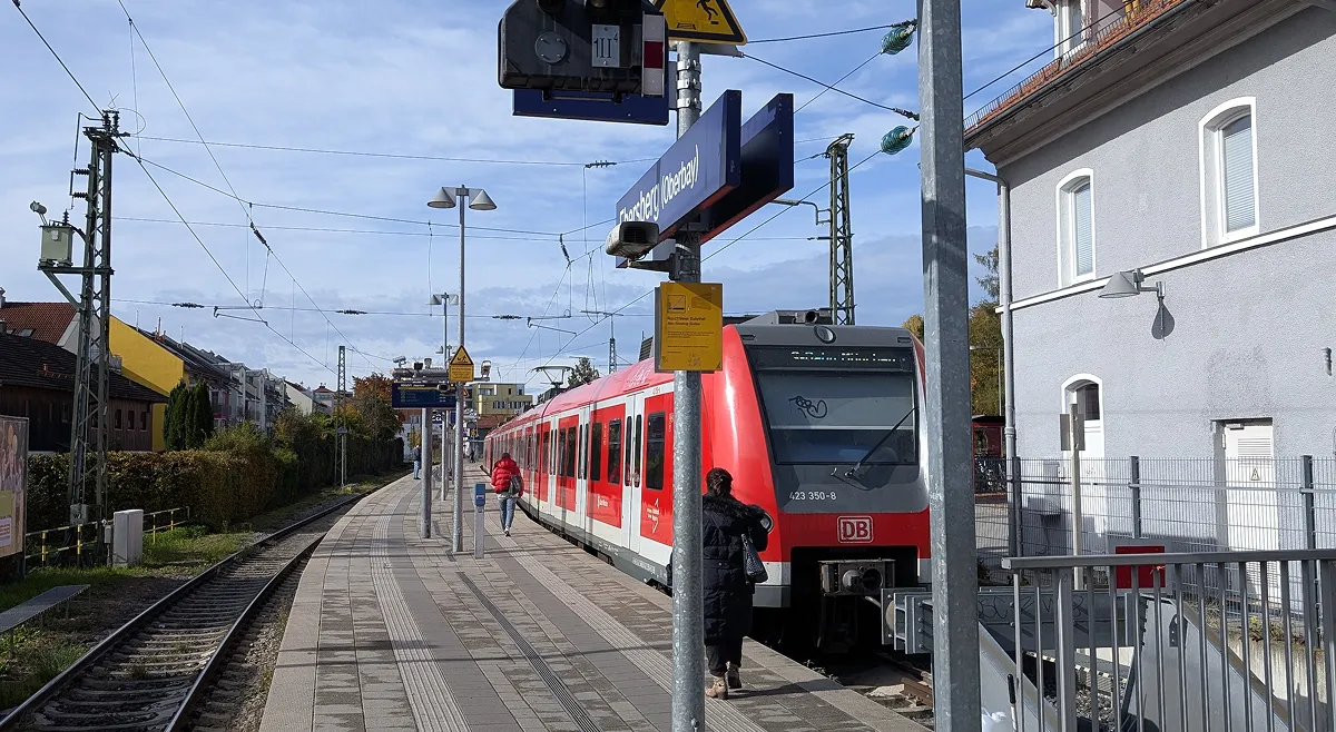 Bahnsteig- und Verkehrsanlagenplanung im regionalen Schienenverkehr
