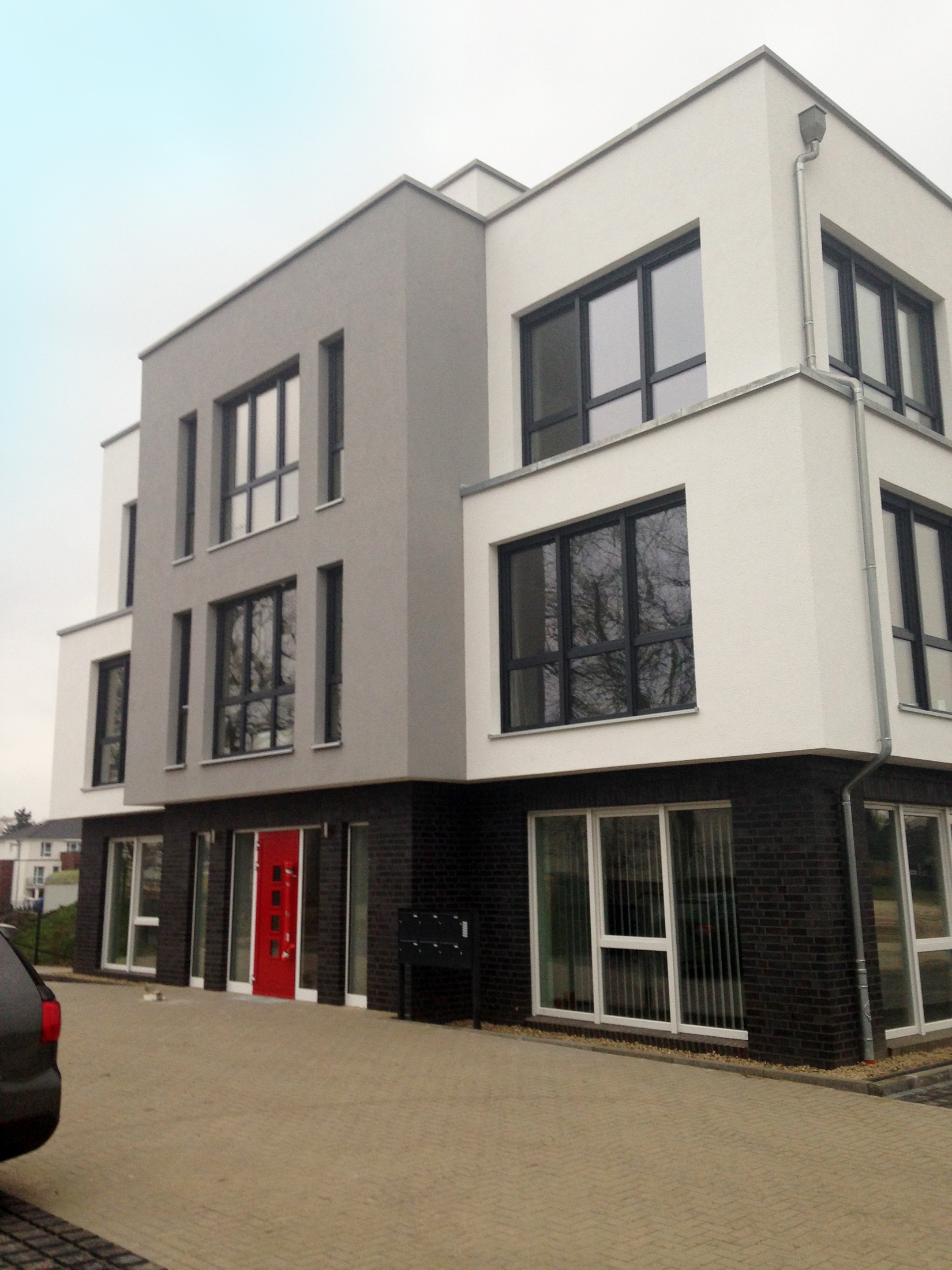 Büro- und Geschäftshaus Adendorf