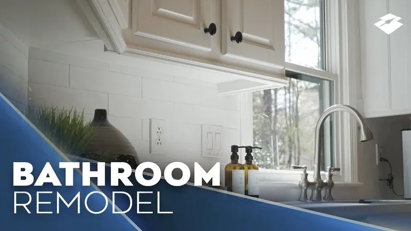 Kitchen with white shaker cabinets, subway backsplash and a farmhouse sink