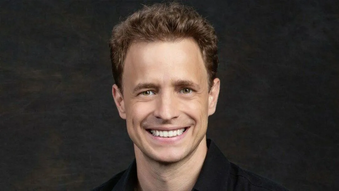 Portrait of Marc Kielburger smiling, NY Times Best Seller and Entrepreneur