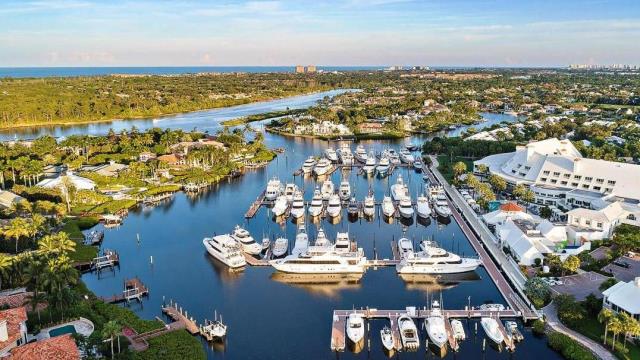 Admirals Cove