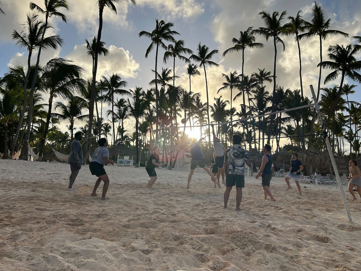 FloVision team on the beach