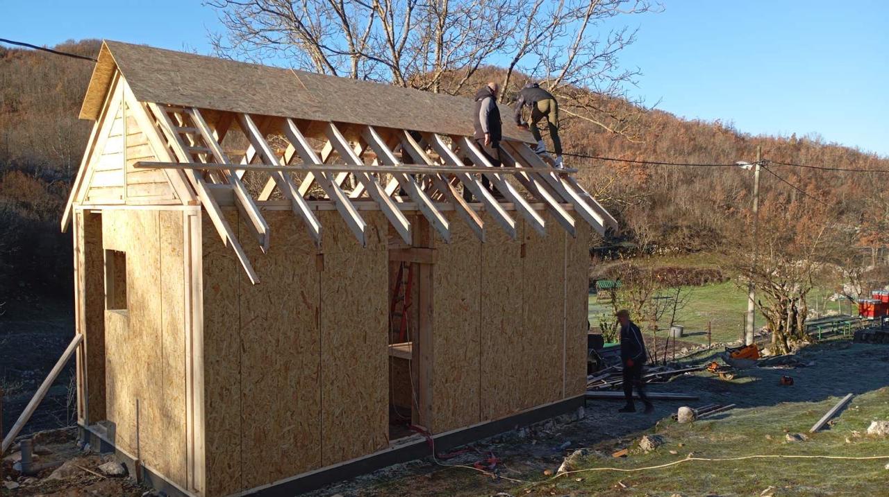 Roof sheathing