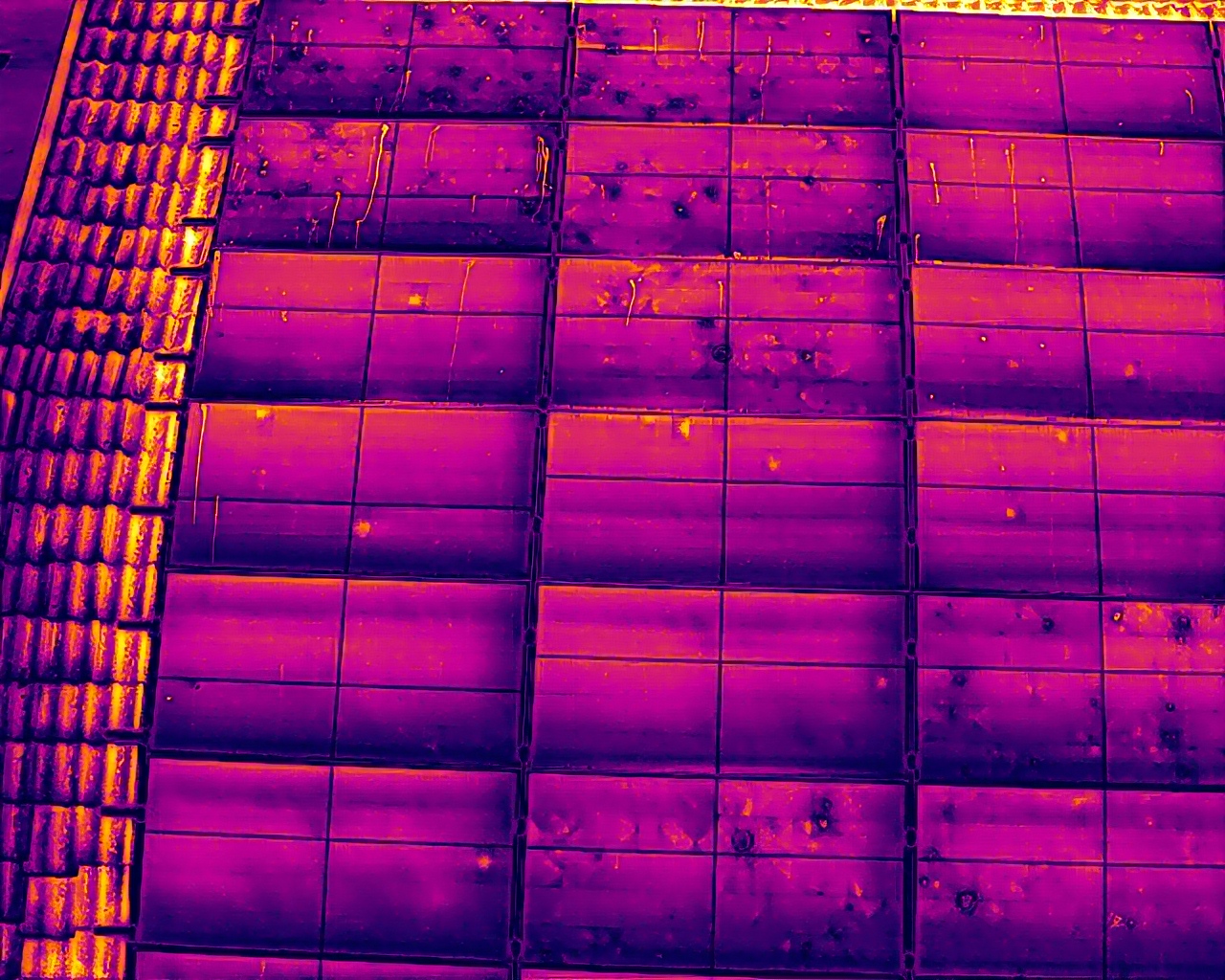 Hot spot su celle fotovoltaiche in termografia